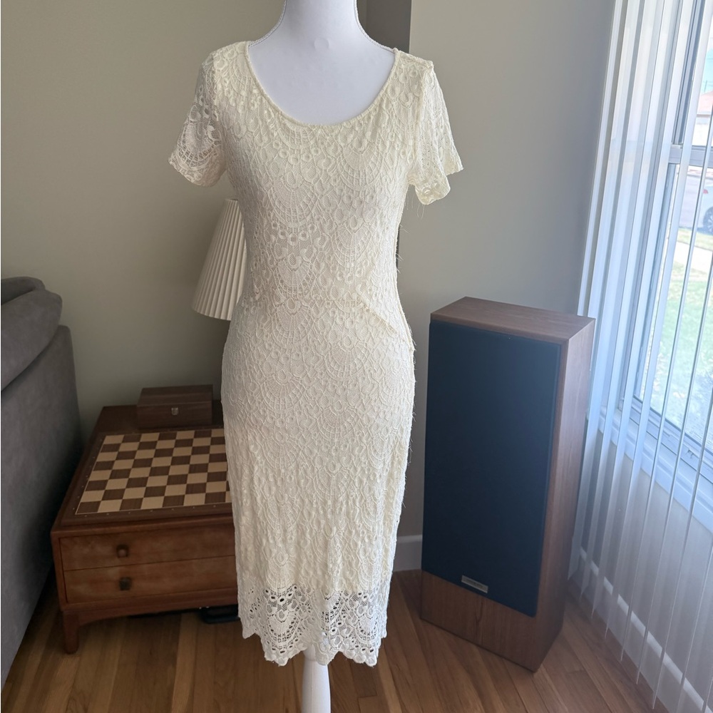 Velvet by Graham & Spencer Ivory Lace Midi Dress Size Small
